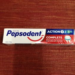 Pepsodent besar